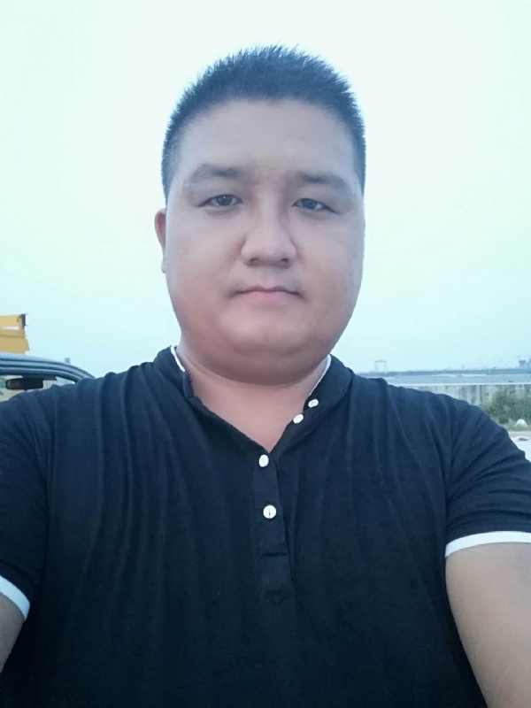 浮华的第一张照片--龙岩婚介网