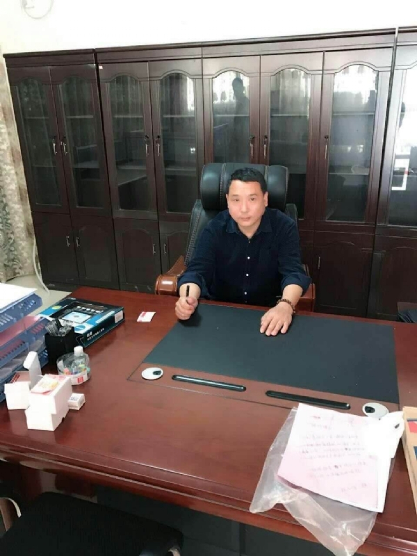 艺术家的第一张照片--龙岩婚介网