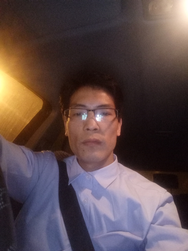 爱也要以诚相待的第三张照片--龙岩婚介网
