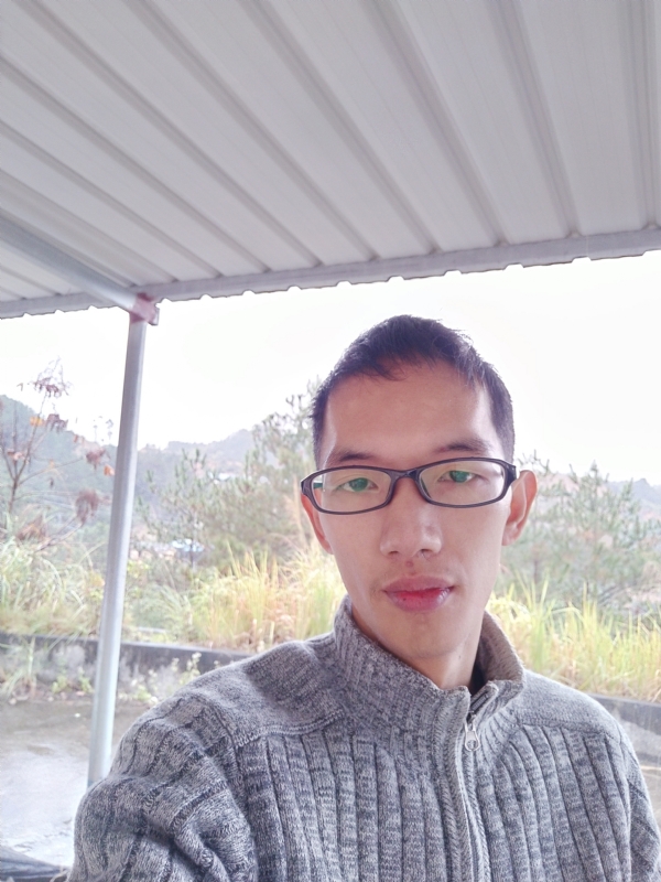单身汉的第一张照片--龙岩婚介网