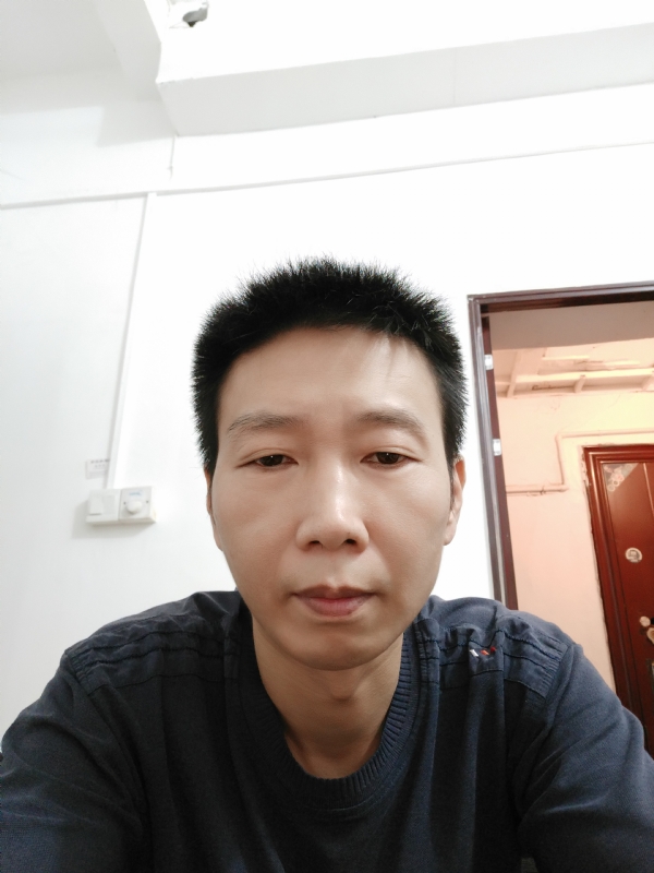 爱依然的第一张照片--龙岩婚介网