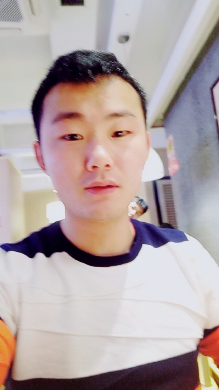 云淡风轻的第一张照片--龙岩婚介网
