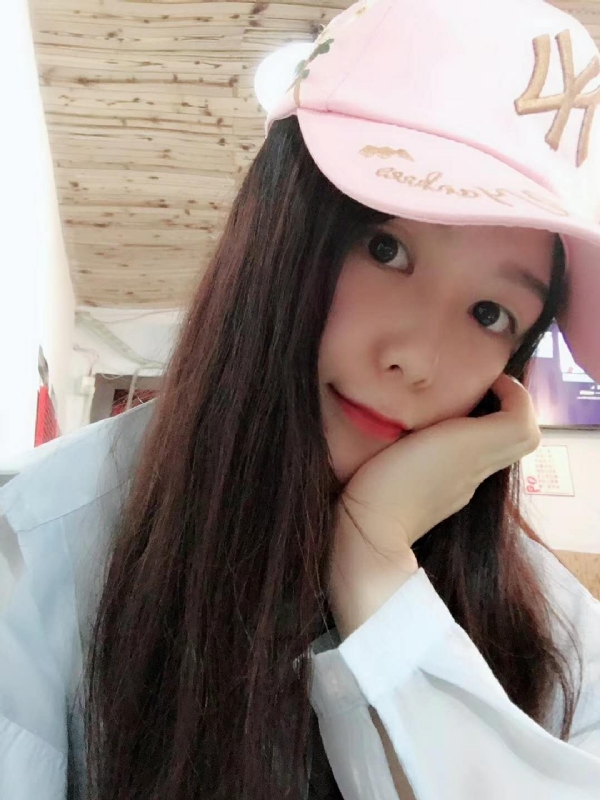 丹丹的第一张照片--龙岩婚介网