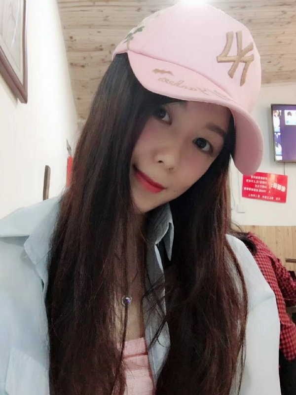 丹丹的第三张照片--龙岩婚介网