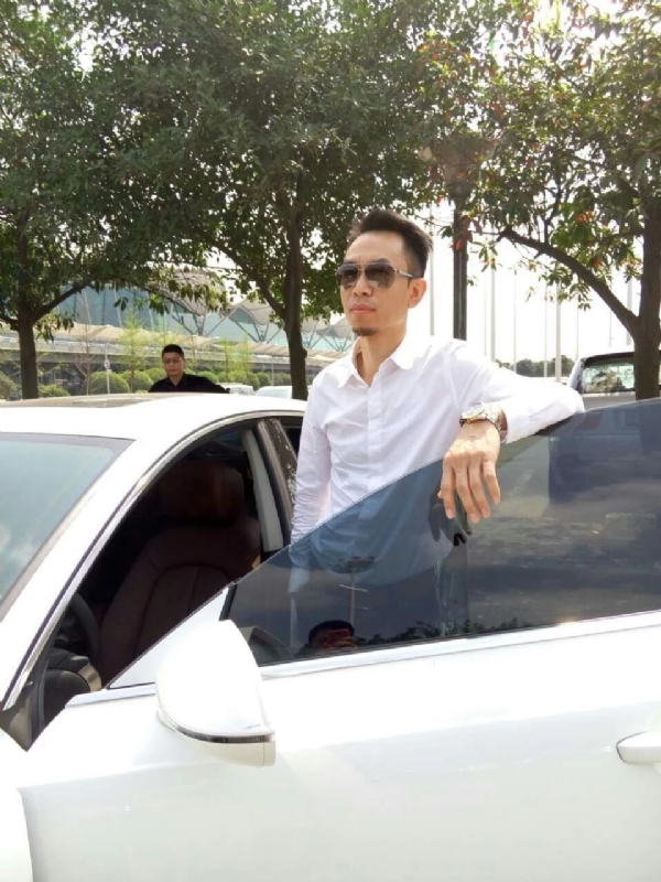 杨岳的第一张照片--龙岩婚介网