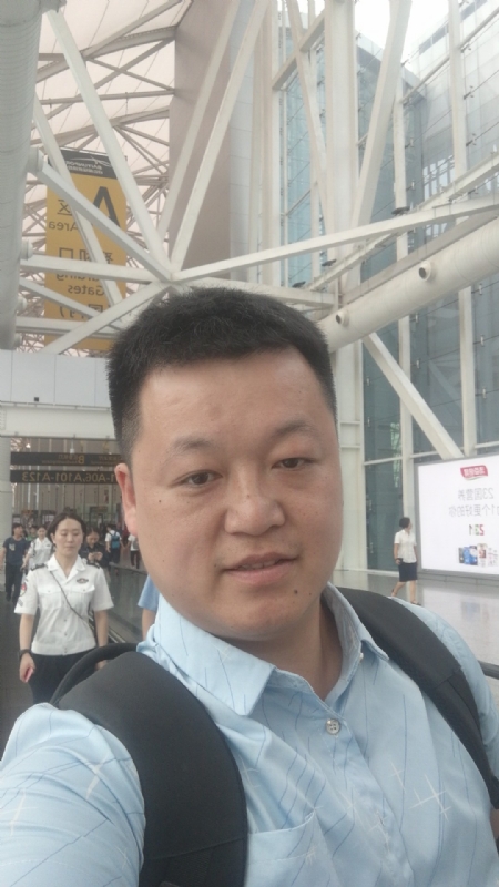 枫叶的第一张照片--龙岩婚介网