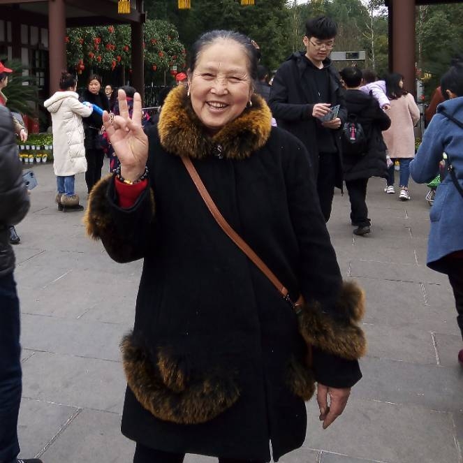 刘刘的第一张照片--龙岩婚介网