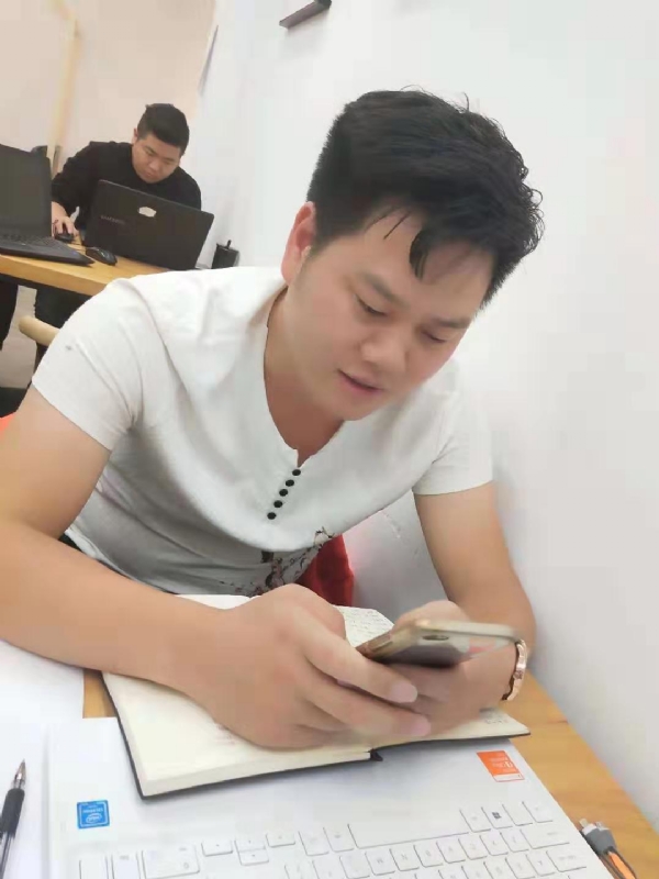 麒麟的第一张照片--龙岩婚介网