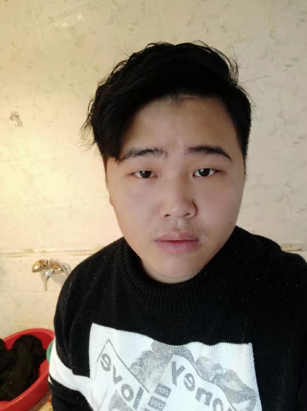 小李的第一张照片--龙岩婚介网