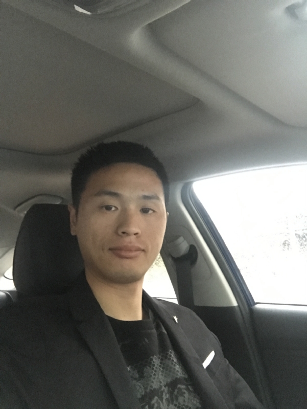 向前走的第二张照片--龙岩婚介网