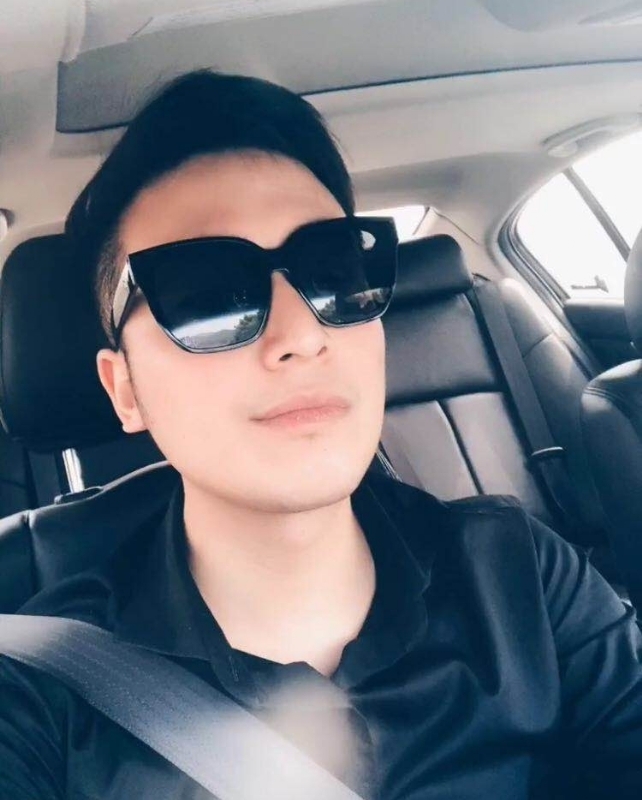 沉稳的第一张照片--龙岩婚介网