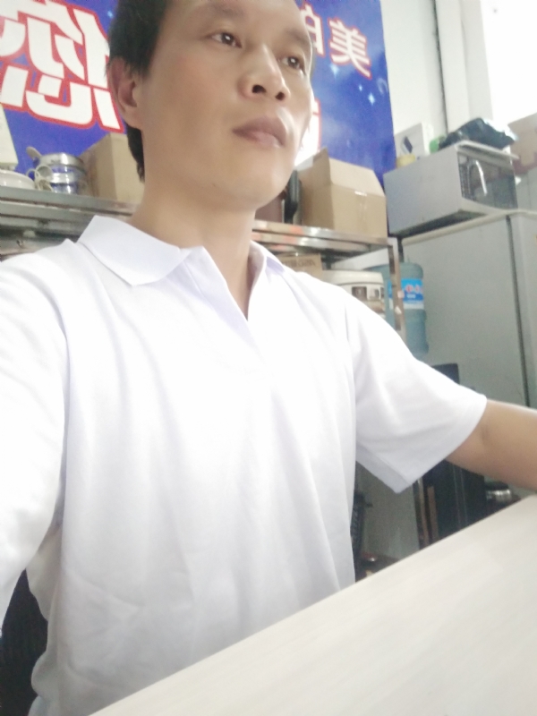 深蓝色的海的第一张照片--龙岩婚介网