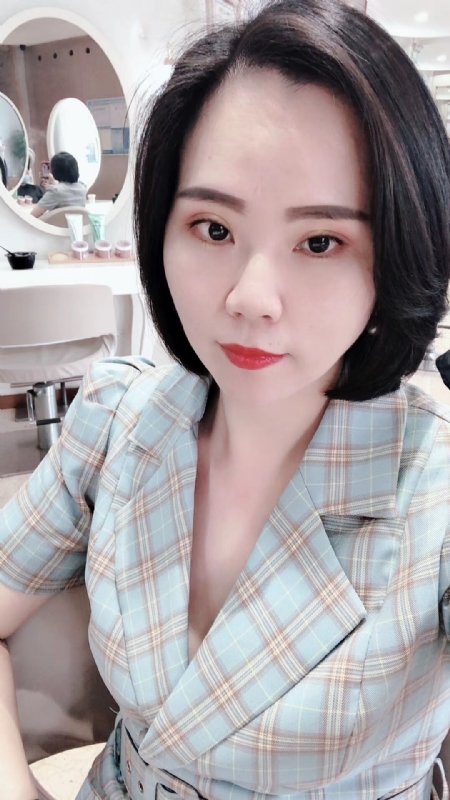 固执的第一张照片--龙岩婚介网