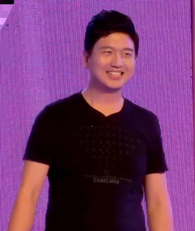 风继续吹的第一张照片--龙岩婚介网