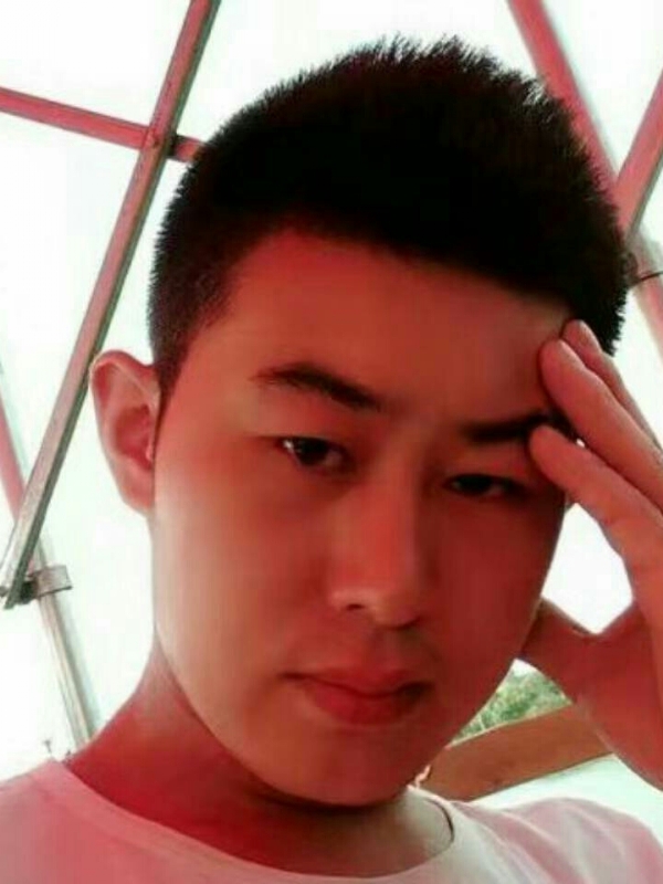 淡漠的第一张照片--龙岩婚介网
