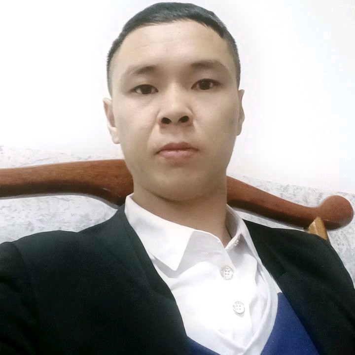 冷漠的第一张照片--龙岩婚介网
