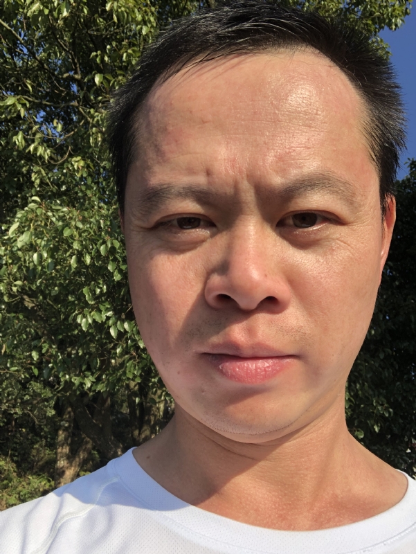 猩猩巨呃的第四张照片--龙岩婚介网