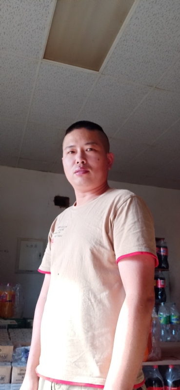 有心人的第三张照片--龙岩婚介网