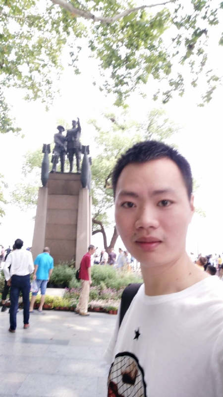 志东的第三张照片--龙岩婚介网