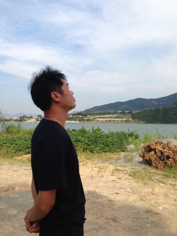 雾里看花的第一张照片--龙岩婚介网