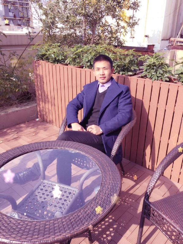 哥哥的第一张照片--龙岩婚介网