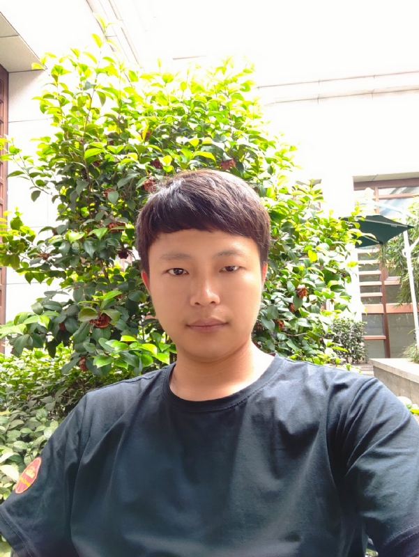 谈情说爱的第一张照片--龙岩婚介网