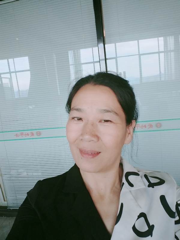 易莲的第一张照片--龙岩婚介网