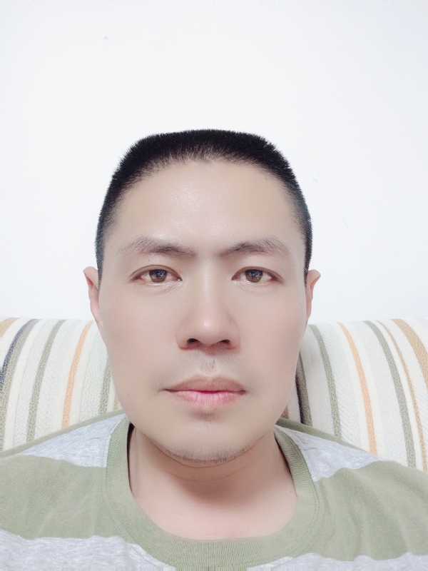 随缘的第一张照片--龙岩婚介网