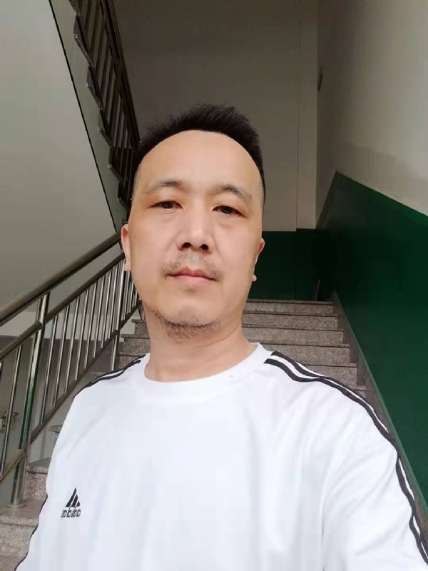 假如风有颜色的第一张照片--龙岩婚介网