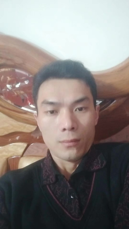 错把真心喂了狗的第四张照片--龙岩婚介网
