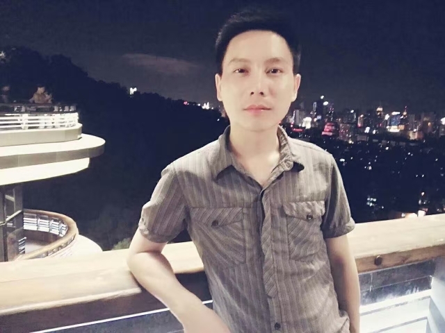 幕秋的第一张照片--龙岩婚介网