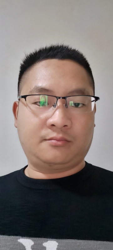 龙逍遥的第一张照片--龙岩婚介网