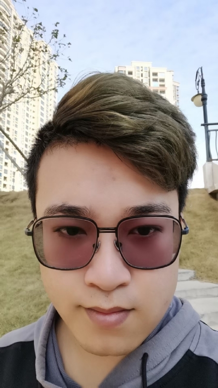 小陈的第一张照片--龙岩婚介网