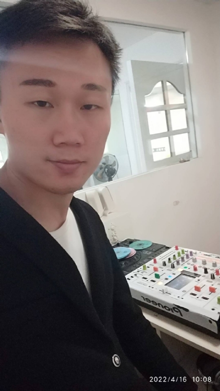 林锋的第二张照片--龙岩婚介网