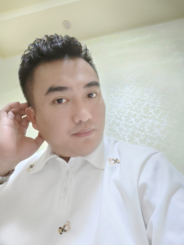 哈哈先生的第一张照片--龙岩婚介网