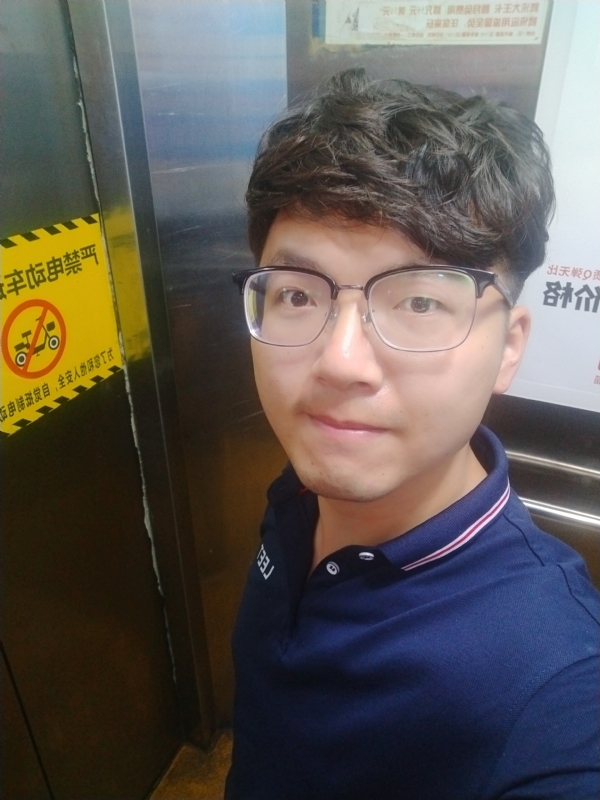 H先生的第二张照片--龙岩婚介网