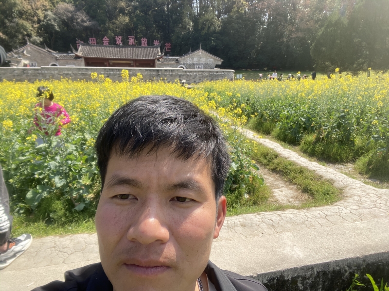 开心的第一张照片--龙岩婚介网