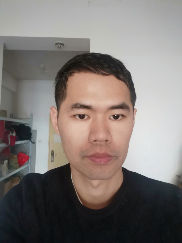梦想在飞翔的第三张照片--龙岩婚介网