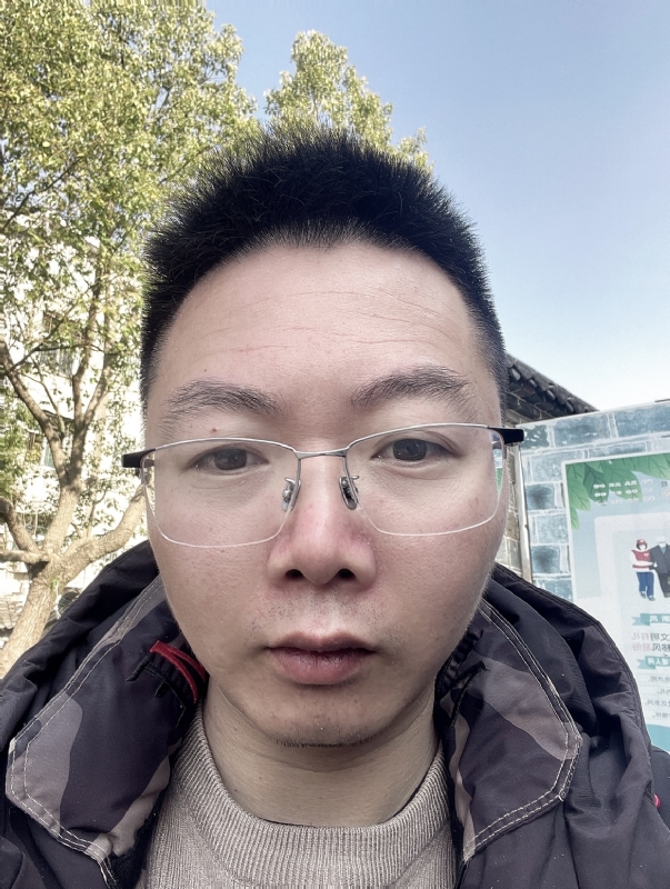 征婚的第一张照片--龙岩婚介网