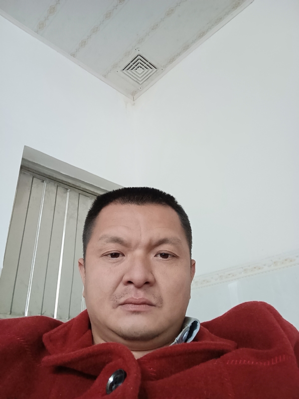 兰成龙的第一张照片--龙岩婚介网