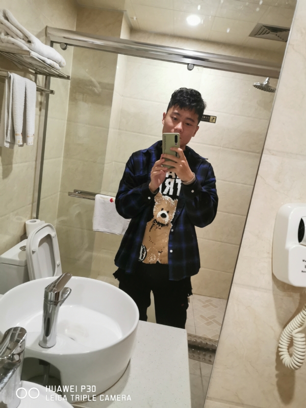佛系人生的第四张照片--龙岩婚介网