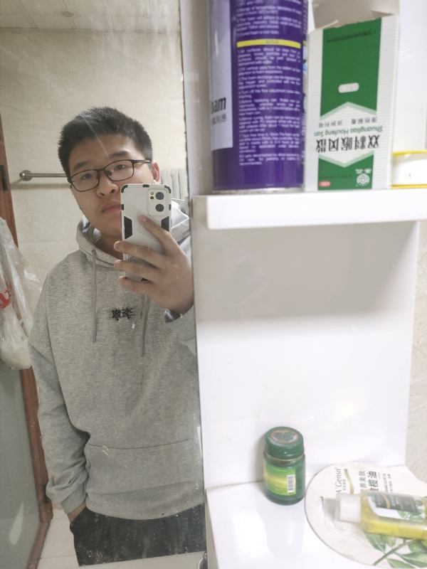 乌鸦坐飞机的第一张照片--龙岩婚介网
