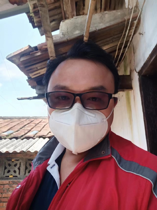 如影随形的第一张照片--龙岩婚介网