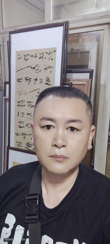 永恒的瞬间的第一张照片--龙岩婚介网
