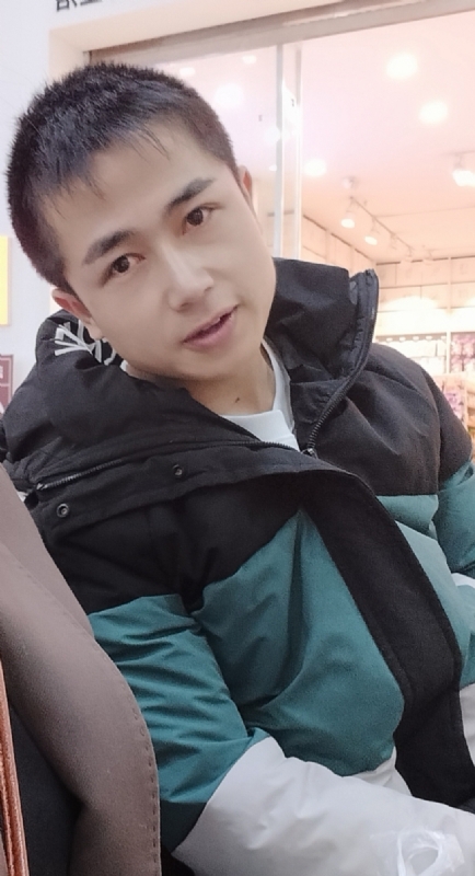 不骄不躁的第一张照片--龙岩婚介网