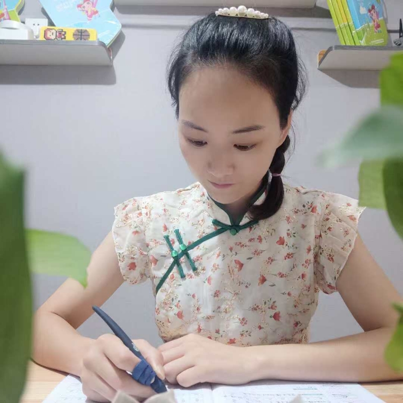 珊珊的第一张照片--龙岩婚介网