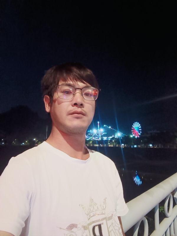 任豐的第一张照片--龙岩婚介网
