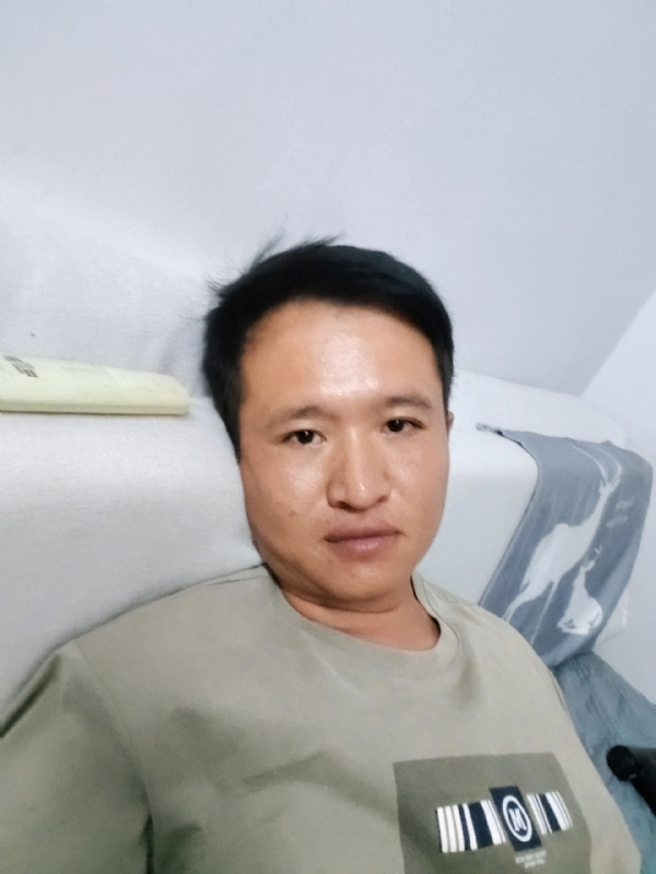 陌生人的第三张照片--龙岩婚介网