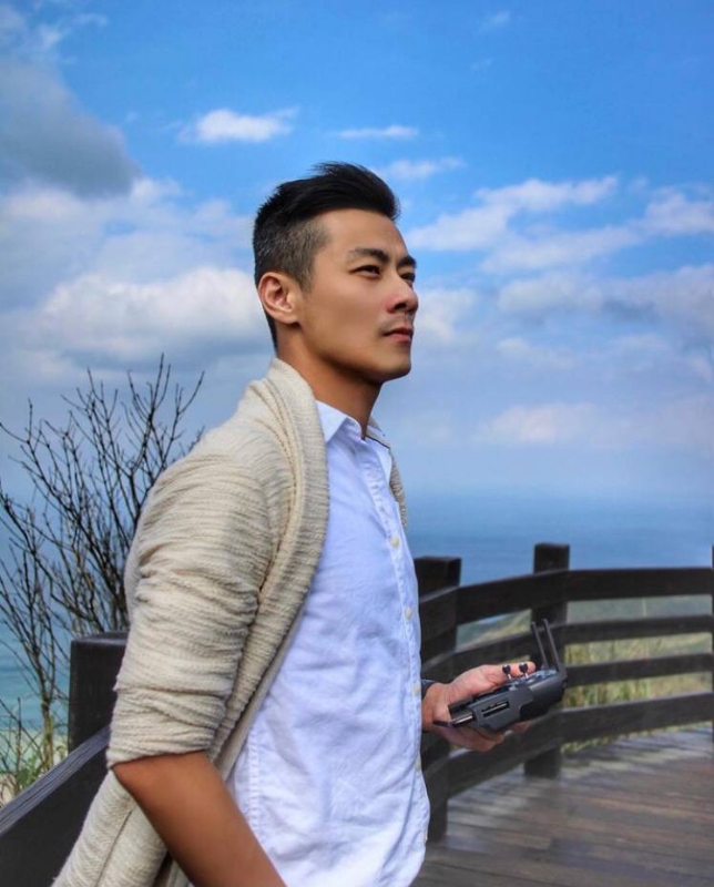 蓝天的第一张照片--龙岩婚介网