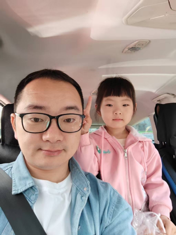 知天晓的第一张照片--龙岩婚介网